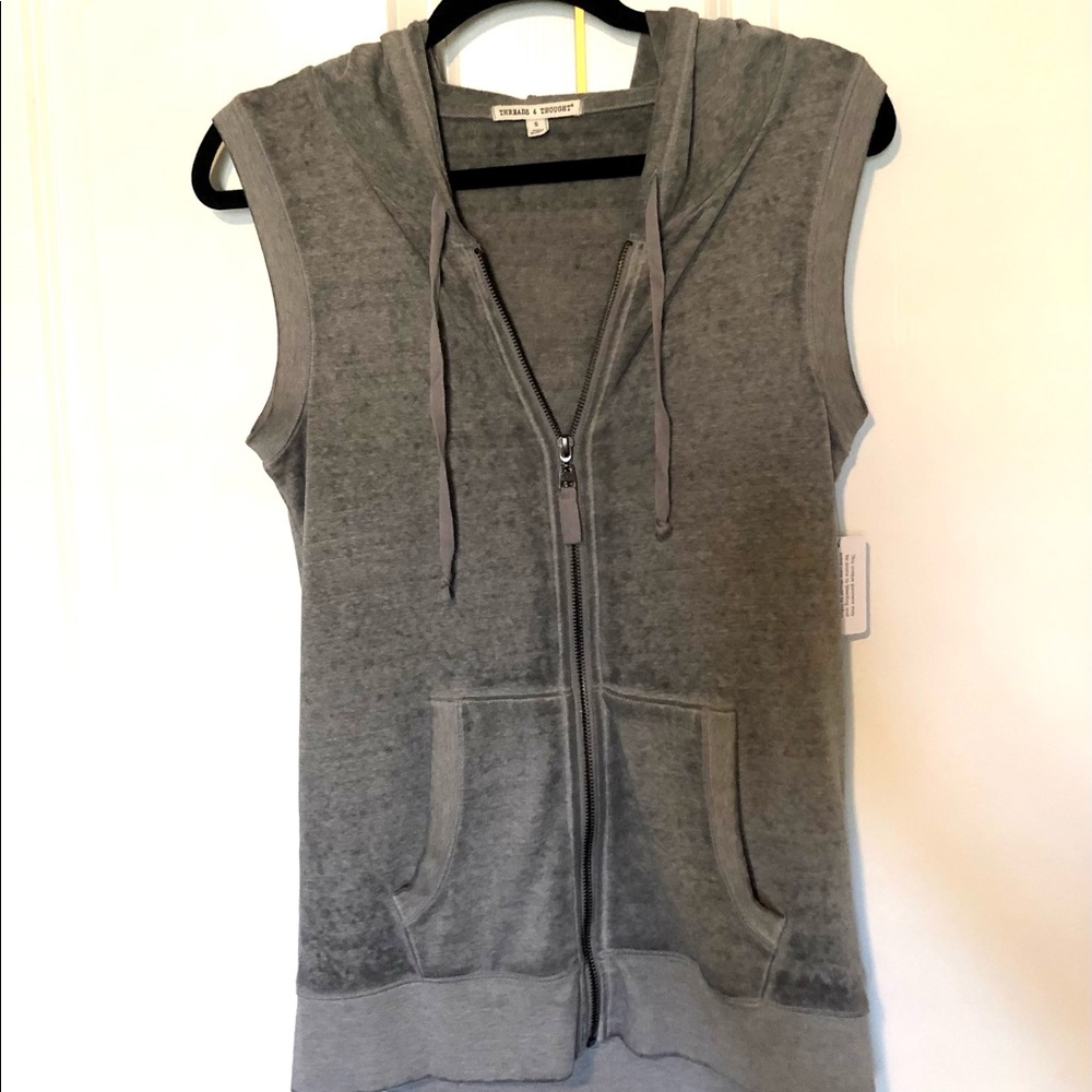 Threads 4 Thought New sleeveless zip-up hoodie S